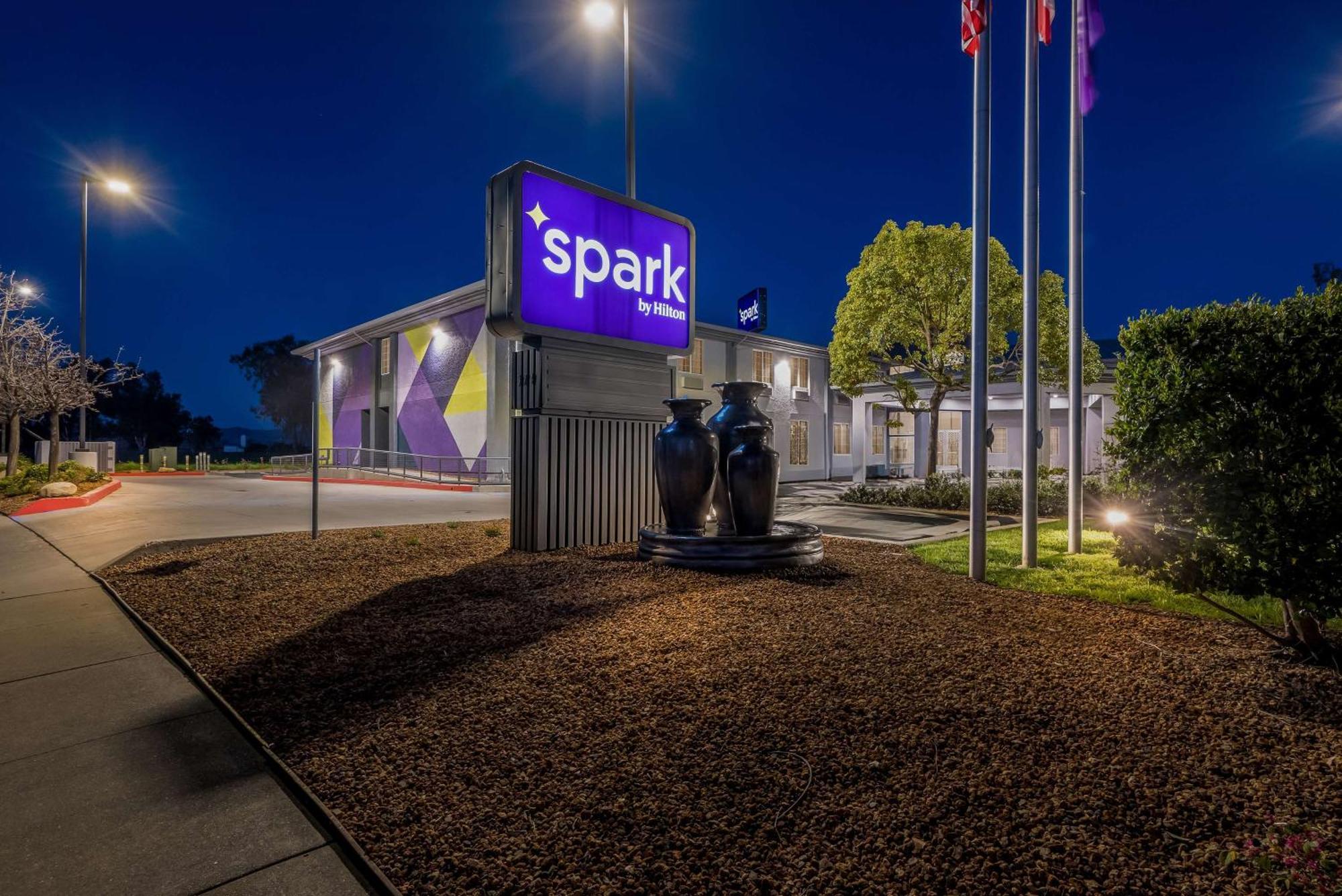 Spark By Hilton Williams Newly Opened 2025 Экстерьер фото